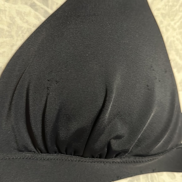 Victoria’s Secret bikini - Picture 2 of 2